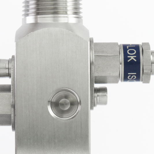 Manifold 2 vías de 3/4" Macho x 1/2" Hembra roscada NPT